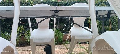 Tavolo da esterno + 4 sedie