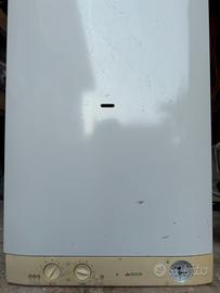 Caldaia a gas metano Biasi usata e funzionante