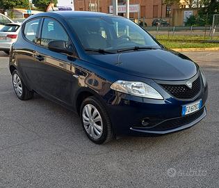 Lancia Ypsilon 1.2 69 CV 5 porte GPL Ecochic Plati