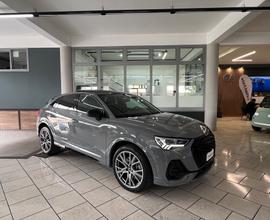 Audi Q3 SPB 40 TDI quattro S tronic Identity Black