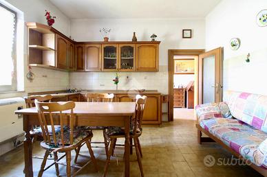 CASA SEMINDIPENDENTE A PALMANOVA