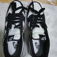 Nike Dunk è bianco e nero 39