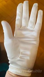 Guanti bianchi da sposa