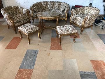 Divano d'epoca completo