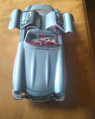 Modellino Mercedes Benz 300 SL1954 Burago 1/18