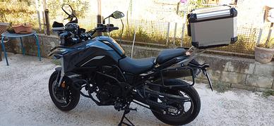 Benelli trk 702 stradale 