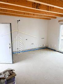 Appartamento di 90 m² con 3 locali e box auto a Ce