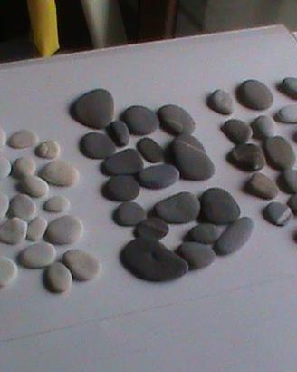 CIOTTOLI COLORATI PIATTI , LEVIGATI DAL MAR LIGURE