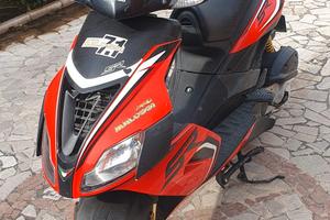 Aprilia SR 50 R. 