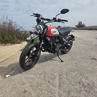 Ducati scrambler 800