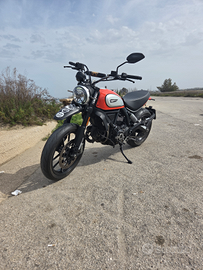 Ducati scrambler 800