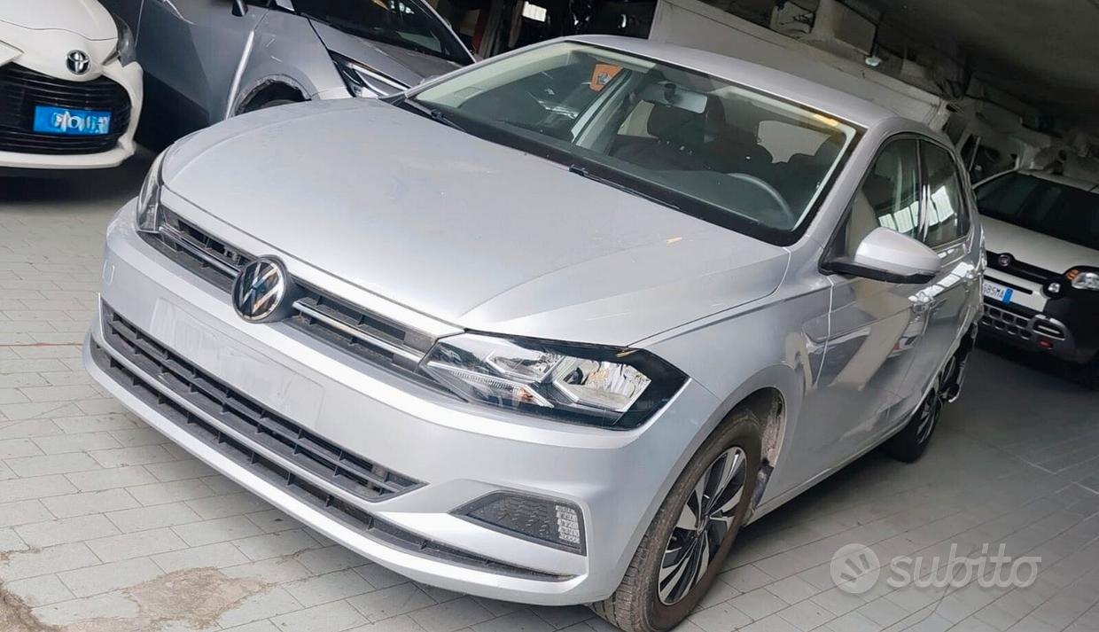 VOLKSWAGEN Polo 6ª serie