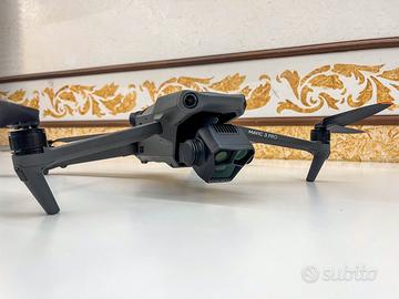 DJI Mavic 3 Pro Fly More Combo