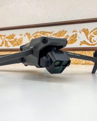 DJI Mavic 3 Pro Fly More Combo