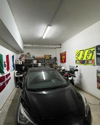 Box auto moto 27 mq