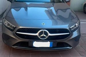 Mercedes-Benz A 180 d Automatic Advanced – 04/2023