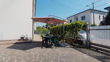 Dal 1 aprile - Stanza singola - Zona Chiesanuova