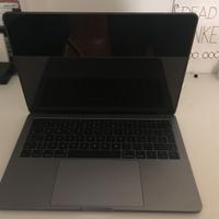 MacBook Pro 13 inch 2017 con hub USB-C incluso