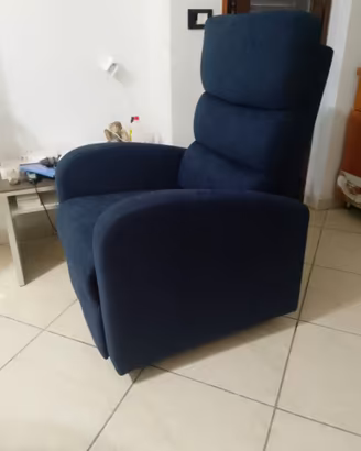 Poltrona  reclinabile elettrica con rotelle
