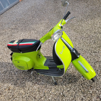 Vespa 50 special targa oro