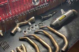 Scarico completo e accessori kawasaki z900 A2