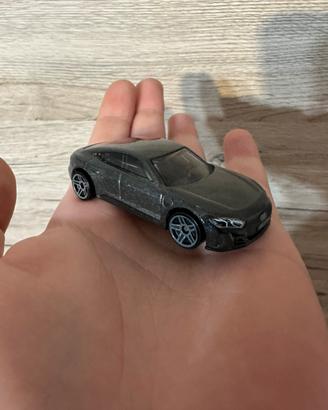 Hot Wheels Grey Audi RS E-Tron GT