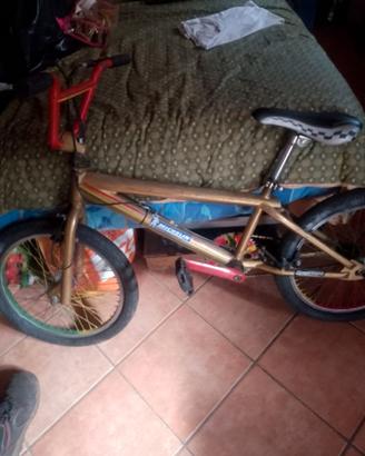 bicicletta BMX