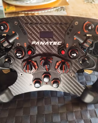 Volante Fanatec CSL Formula V 2.5 con A.P.M.