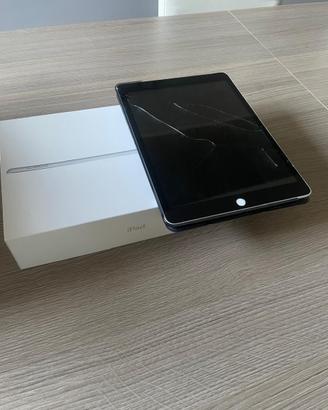 iPad 128GB