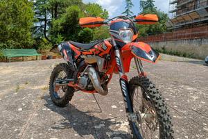 Ktm 125 exc six days 2011