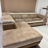 Divano in tessuto alcantara