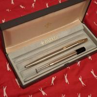 Penna "PARKER" colore argento oro prodotta U.S.A.