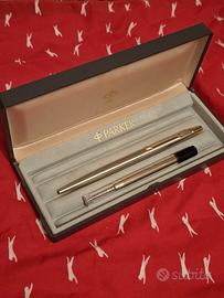Penna "PARKER" colore argento oro prodotta U.S.A.