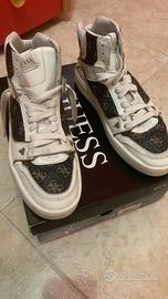 Scarpe Guess Uomo Alte Taglia 40 Abbigliamento e Accessori In vendita a Foggia