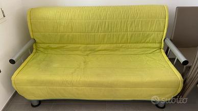 Divano letto di marca usato pochissimo
