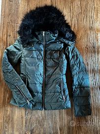 Piumino corto verde scuro Zara