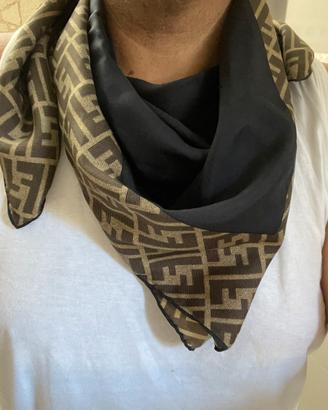 Foulard Fendi in seta