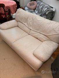 COPPIA DIVANI IN  PELLE