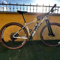 Bici Trek pro caliber 9.8 L 2018