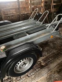 Rimorchio per trasporto motociclette