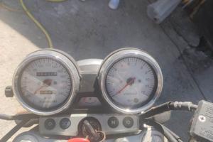 KAWASAKI ZR7 euro 700