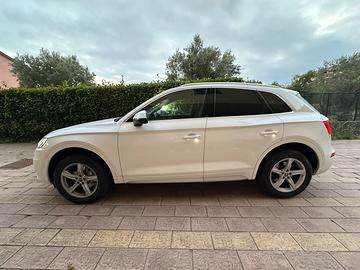 Audi Q5 TDI S tronic 190cv