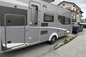Roulotte Burstner Averso fifty