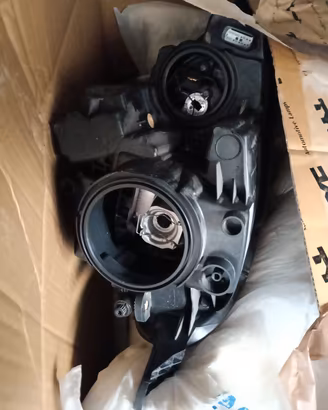 faro  auto Ford EcoSport 