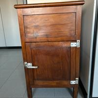 Antica ghiacciaia dei primi del 900