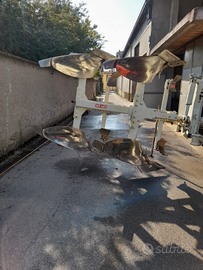 Attrezzature Agricole (aratro/fresa/estirpatore)