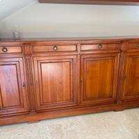 Mobile in legno massello ciliegio, incastri a coda