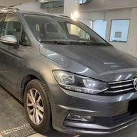 Volkswagen Touran 1.6 TDI DSG Highline BlueMotion 