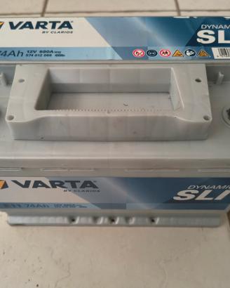 Batteria auto E11 74Ah