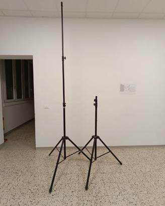 Coppia di stativi Adam Hall  - altezza max 3mt